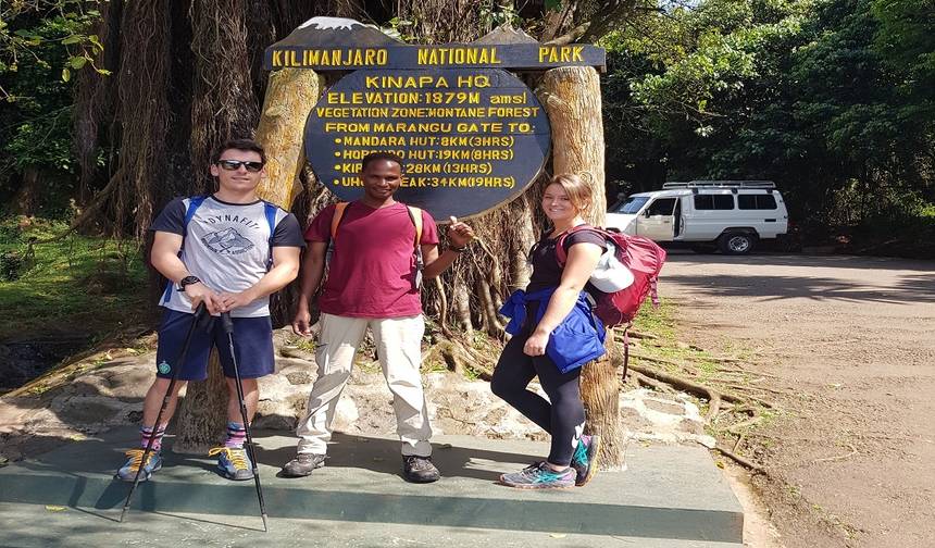 Experimente a Melhor Caminhada de 2 Dias no Monte Kilimanjaro (Rota Marangu) – Suba a Trilha Mais Confortável do Kilimanjaro — 1