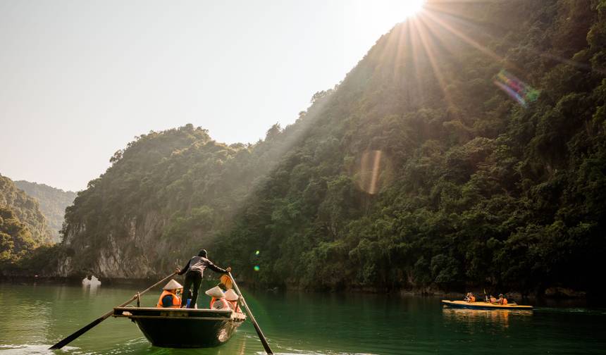 Incredible Vietnam 9 Days — 1