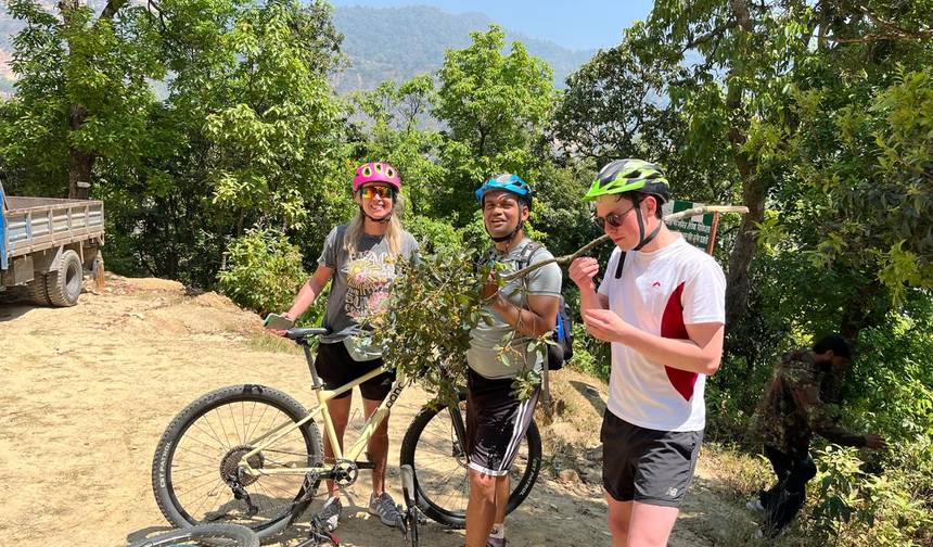Passeio de Bicicleta pelo Vale de Kathmandu — 1