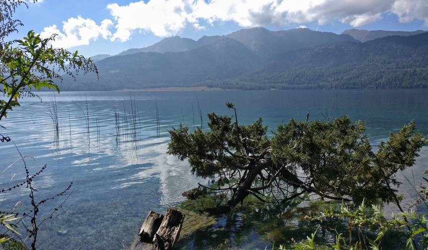 Passeio ao Lago Rara — 1