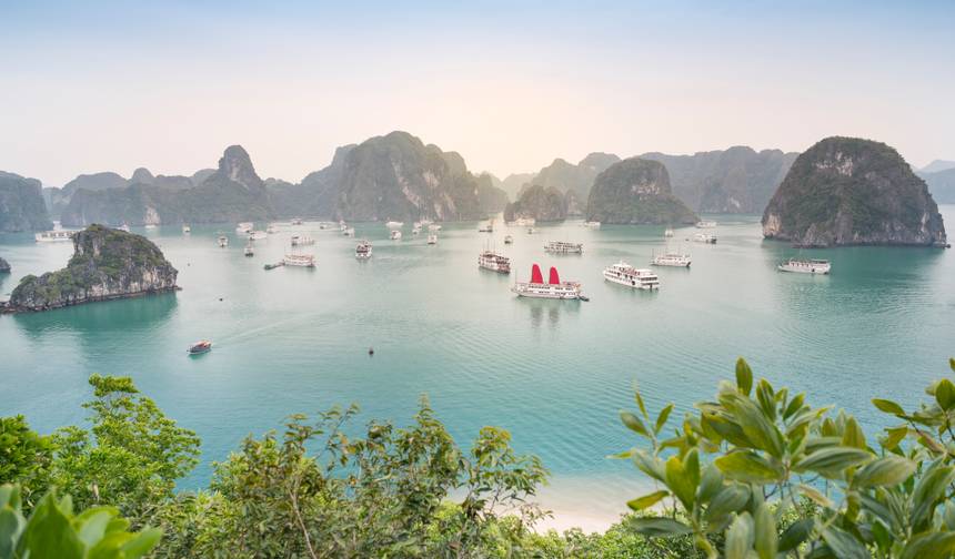 Kingdoms of Southeast Asia Vietnam, Cambodia, Laos and Thailand (Hanoi to Bangkok) (2026) — 1