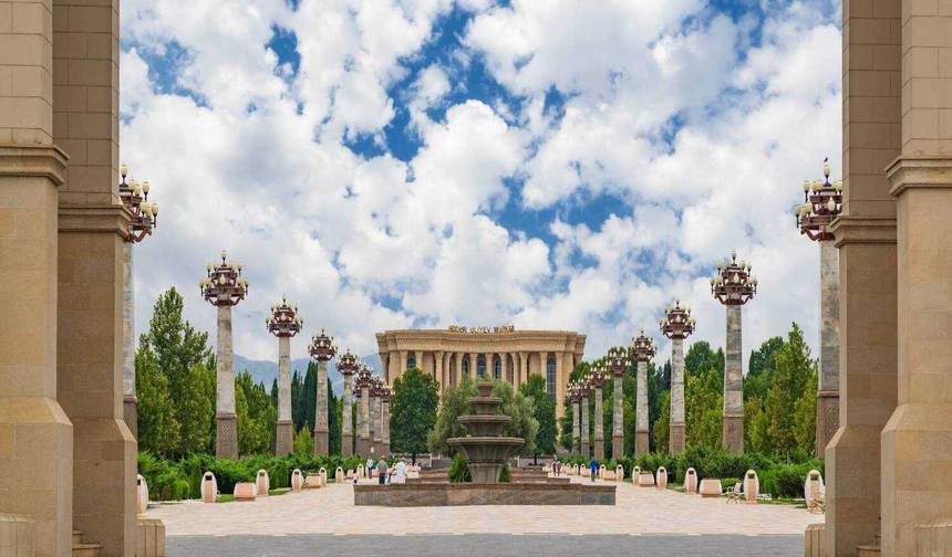 Azerbejdżan: Baku, Park Narodowy Gobustan, Półwysep Apszeroński, Shamakhi, Sheki, Gandża - 8 dni — 1