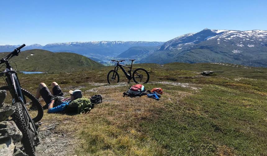 Tour de Mountain Bike de Aventura Épica em Singletrack de 7 Dias na Noruega — 1