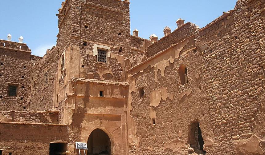 砂漠の冒険：MarrakechからErg Lihoudi Desert Campへ2日間プライベートツアー — 1