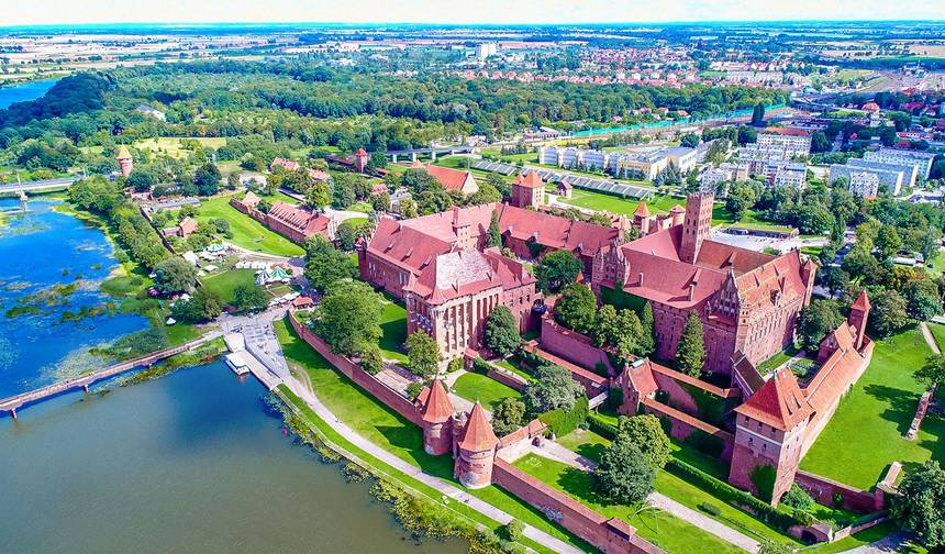 Spersonalizowana 12-dniowa klasyczna wycieczka po Polsce, codzienne wyjazdy i prywatny przewodnik z samochodem — 1