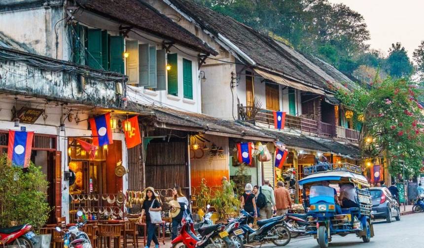 3-dniowy esencjonalny Luang Prabang: kultura, jaskinia, wodospad, atrakcje — 1