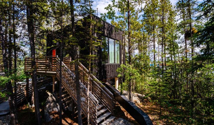 Modern Cabin Getaway in Whitehorse from Vancouver — 1