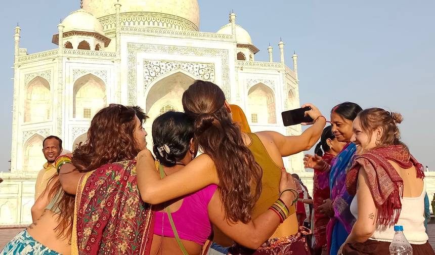 5-Day Golden Triangle & Blue City Jodhpur Tour with Taj Mahal — 1