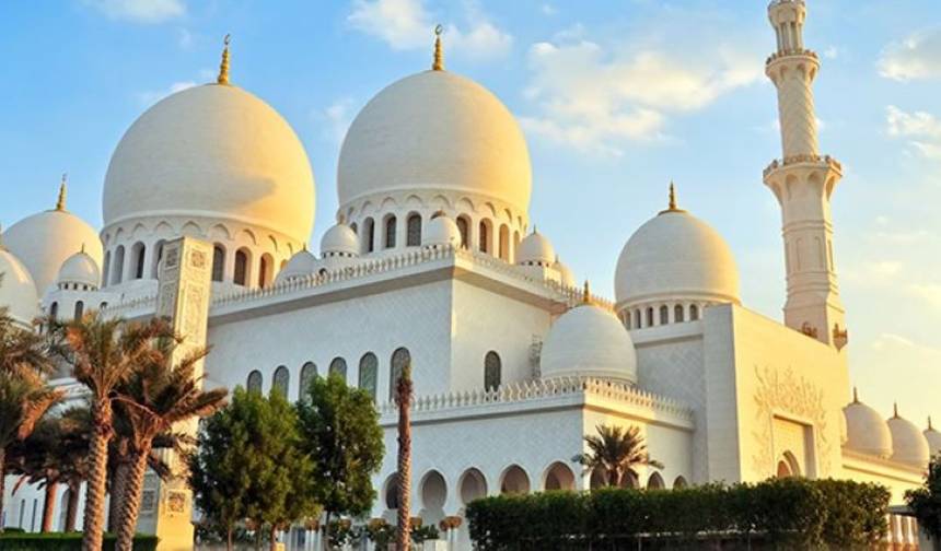 مغامرات إماراتية آسرة لمدة 12 يومًا — 1