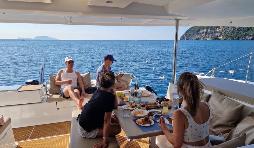 Rejs katamaranem: Capri i Wybrzeże Amalfi — 1