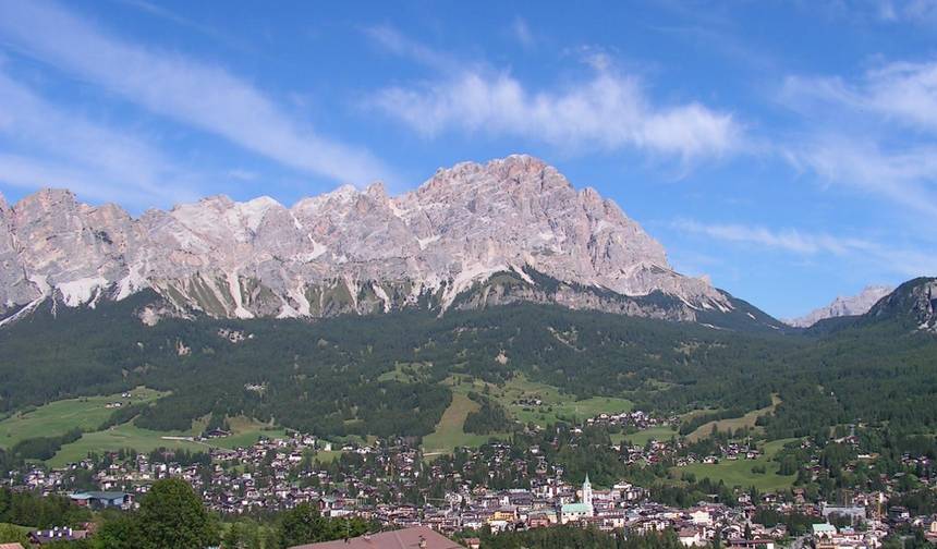 Uma Excursão Panorâmica Acompanhada pela Alpina e Dolomitas — 1