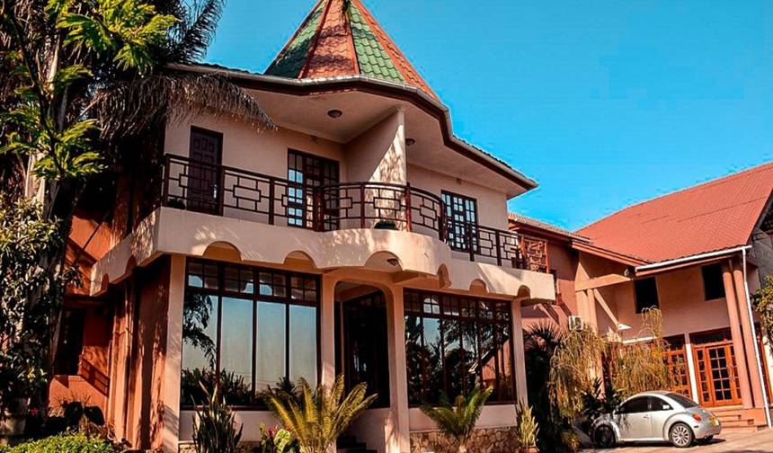 Discover the World’s Top Best 7-Day Private Safari in Kenya & Tanzania from Nairobi (2025–2026): 1-Week Kenya–Tanzania Combo Safari — 1