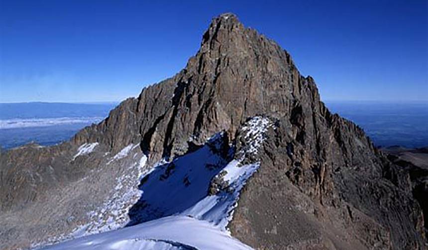 6 Days Mt Kenya Climbing Via Chogoria Sirimon Hike — 1