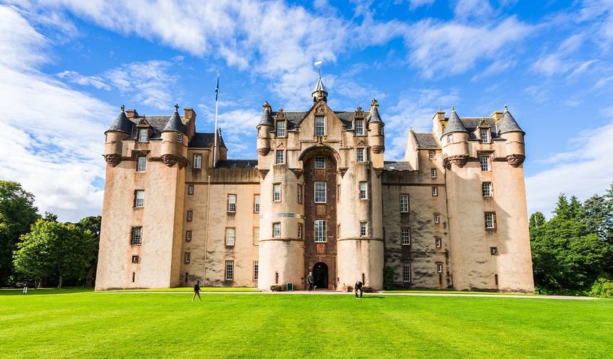 Scottish Castles Uncovered (Hotel) - 4 days — 1