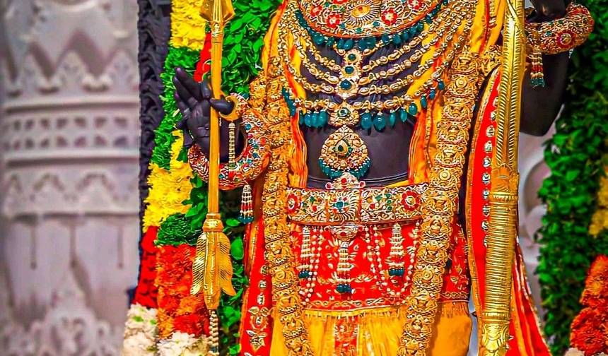 Golden Triangle Spiritual Journey - Delhi to Varanasi via Mathura, Agra, Lucknow and Ayodhya — 1