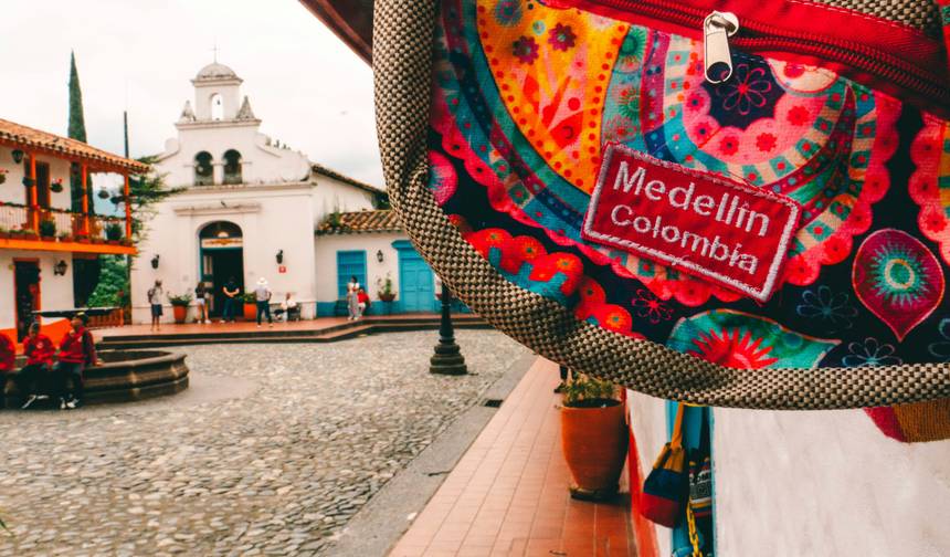 5-Day Medellin, Guatape & Coffee Farm Tour — 1