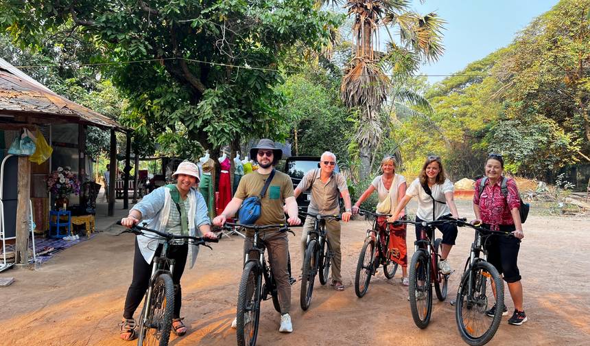 サイクリングで発見するアンコール – 5日間の旅 — 1