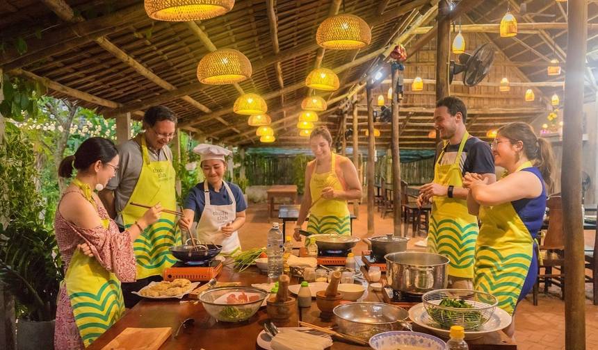 Vietnam Theme Tour Culinary Discovery 8 Days/ 7 Nights — 1