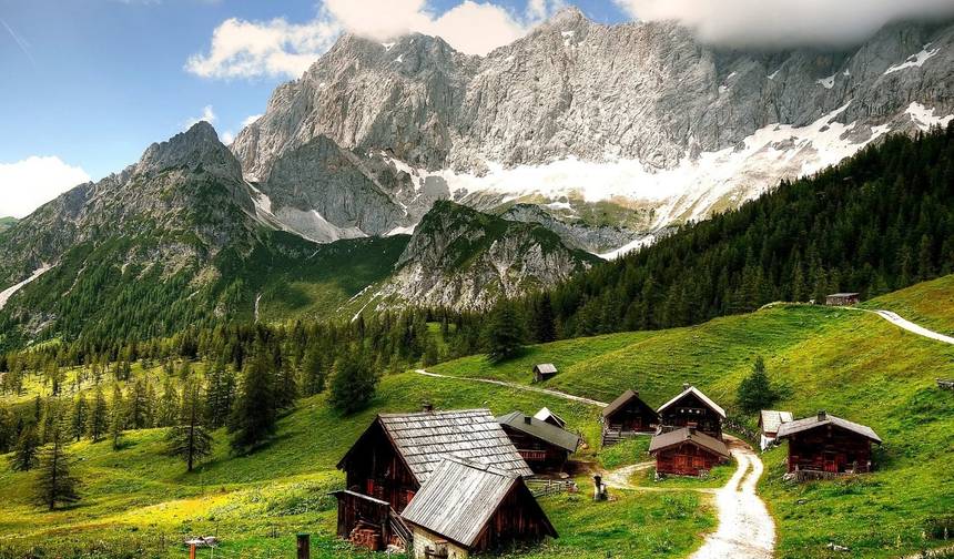Hiking on the Dachstein Circuit — 1