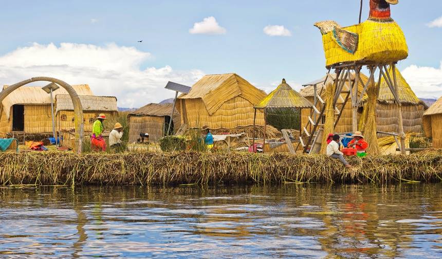 Peru: Machu Picchu and Lake Titicaca  (Lima to Puno) (2027) — 1