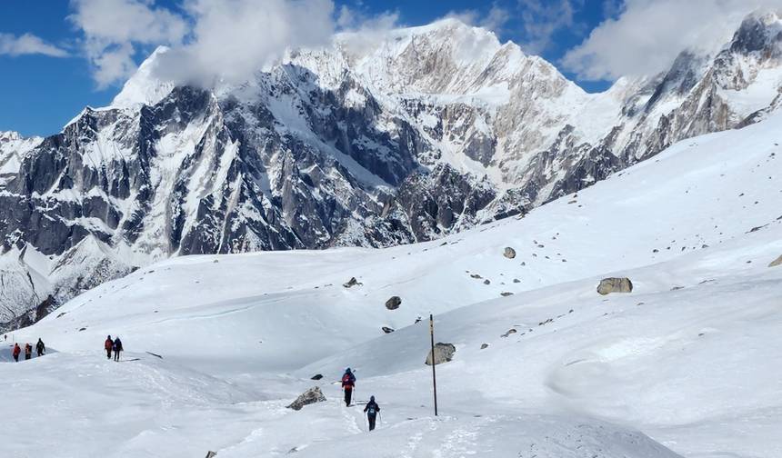 Trekking wokół Manaslu — 1