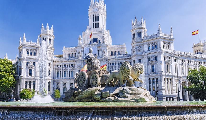 Grande Tour Espanhol: 12 Dias de Encantos — 1
