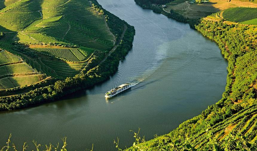Delightful Douro with Lisbon & Madrid — 1
