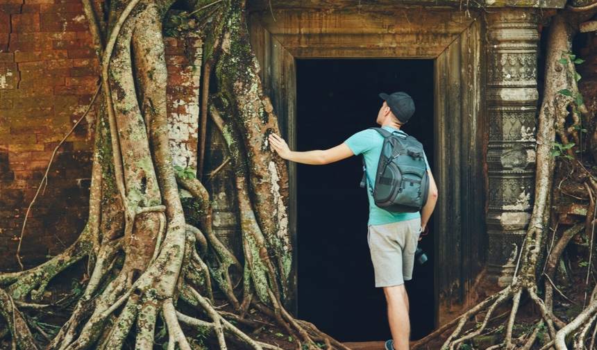 13 Days  Ultimate Cambodia and Vietnam (private guide & driver） — 1