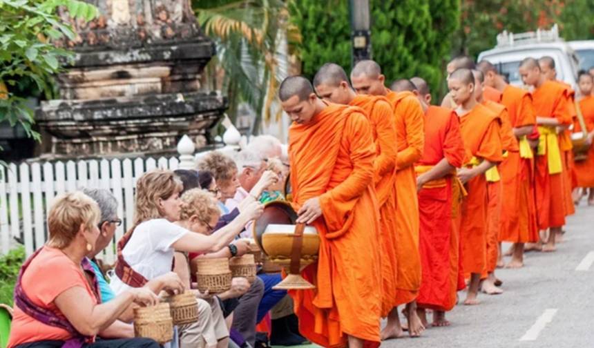20 Days Beauty of Laos, Vietnam and Cambodia (private guide & driver） — 1