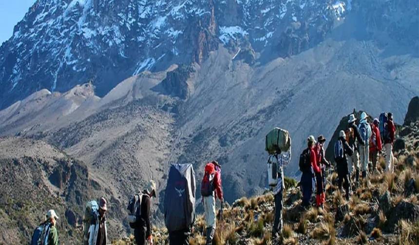 Najlepsze 7-dniowe przygody trekkingowe na Kilimandżaro trasą Marangu — 1