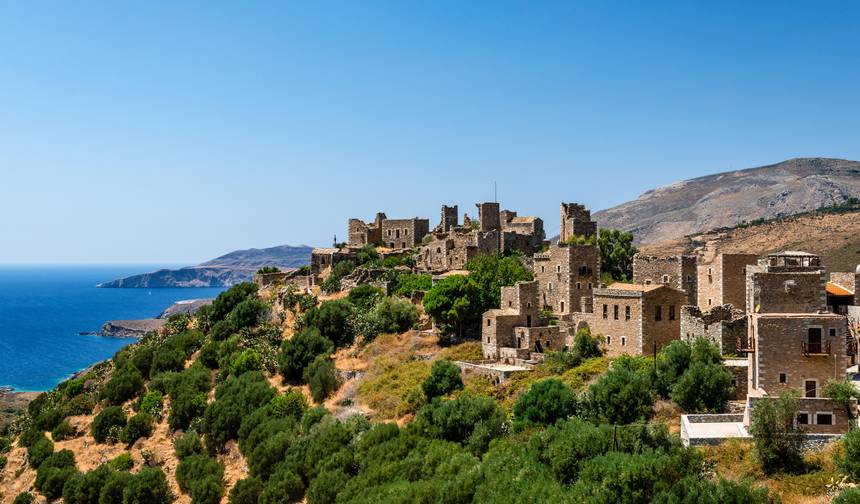 South Peloponnese Guided E-Bike Tour: Areopoli, Monemvasia, Elafonisos, Diros Caves & Mystras — 1