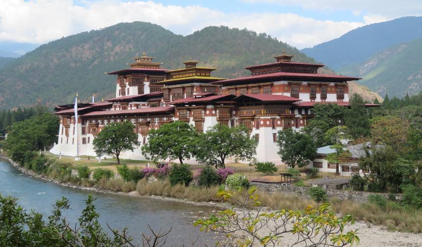 16 days India - Bhutan - Nepal: Taj Mahal-mountain monasteries-temple scenery of the Himalayas — 1