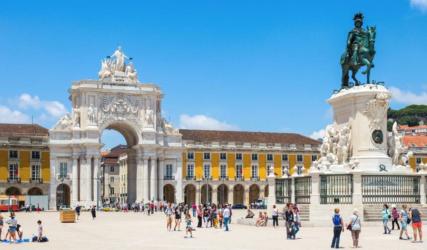 From Lisbon, through Coimbra, to Porto — 1