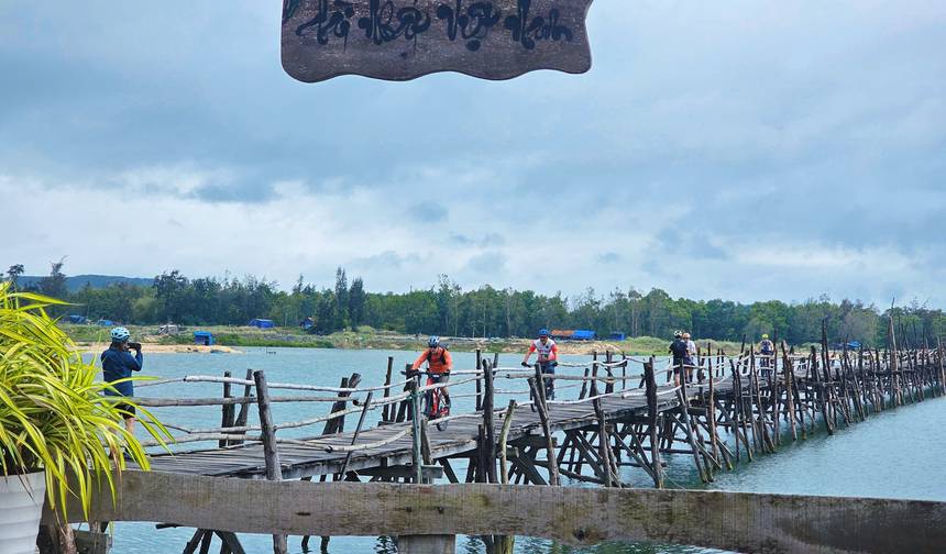 Ultimate Saigon to Hoi An Cycling Adventure — 1