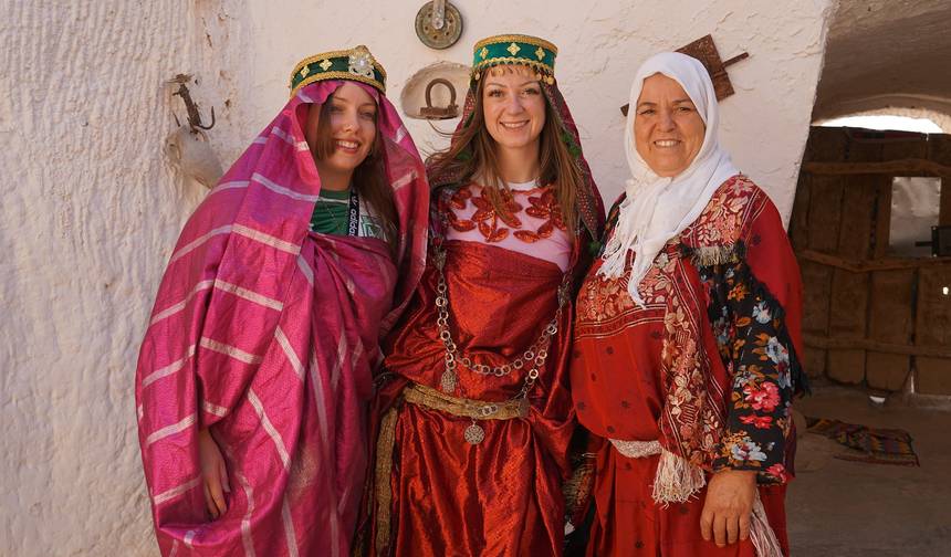 チュニジア 女性限定 砂漠から海への冒険の旅：チュニジアの多様な景観を巡る — 1