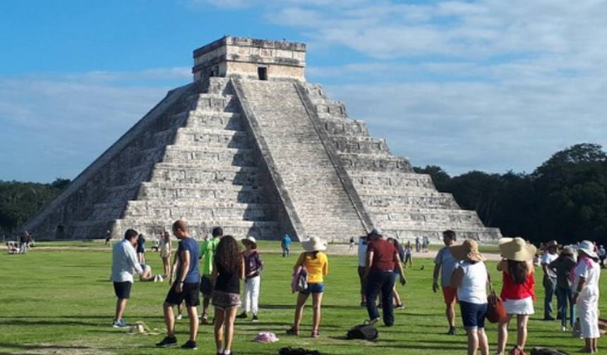 Mexico: Uxmal,  Mérida, Izamal , Chichén Itzá, Cancun - 2 Days — 1