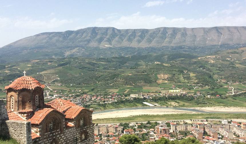 De Tirana a Corfu: Cidades Antigas e a Riviera Albanesa — 1
