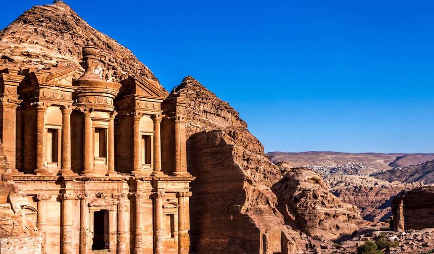سافر عبر العصور القديمة - من البتراء إلى الأهرامات — 1