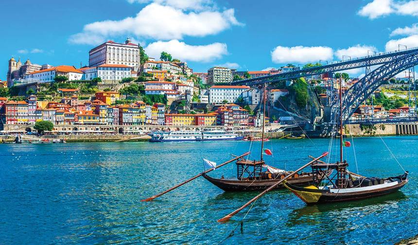 Douro Delights Madrid → Porto (2026) — 1