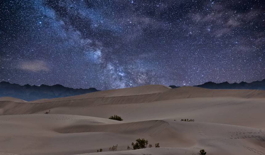 2 Dias de Acampamento no Deserto Preto e Branco com Observação de Estrelas — 1