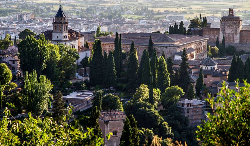 Explore Spain, Portugal and Morocco: Coastal Waves & Desert Dunes — 1