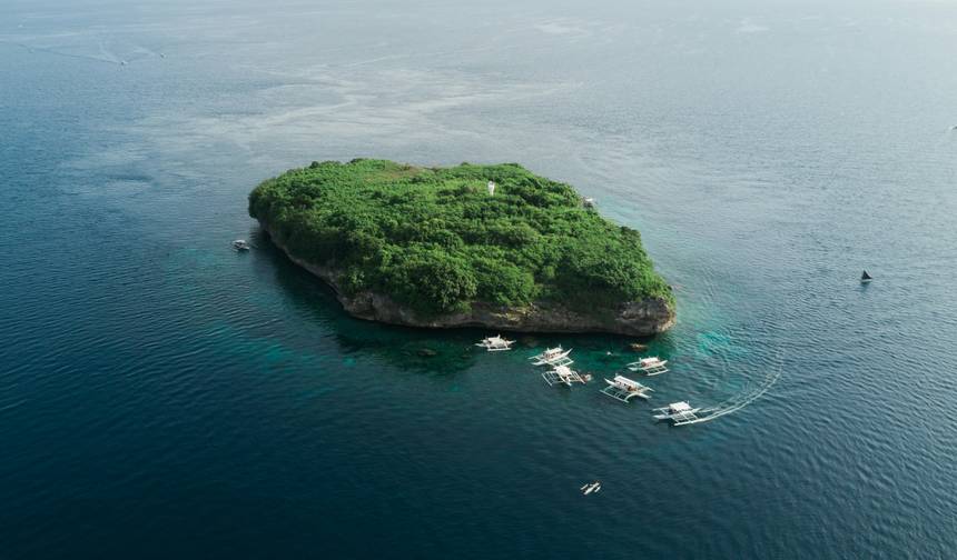 Ultimate Philippines Island Hopping (Without Expedition) — 1