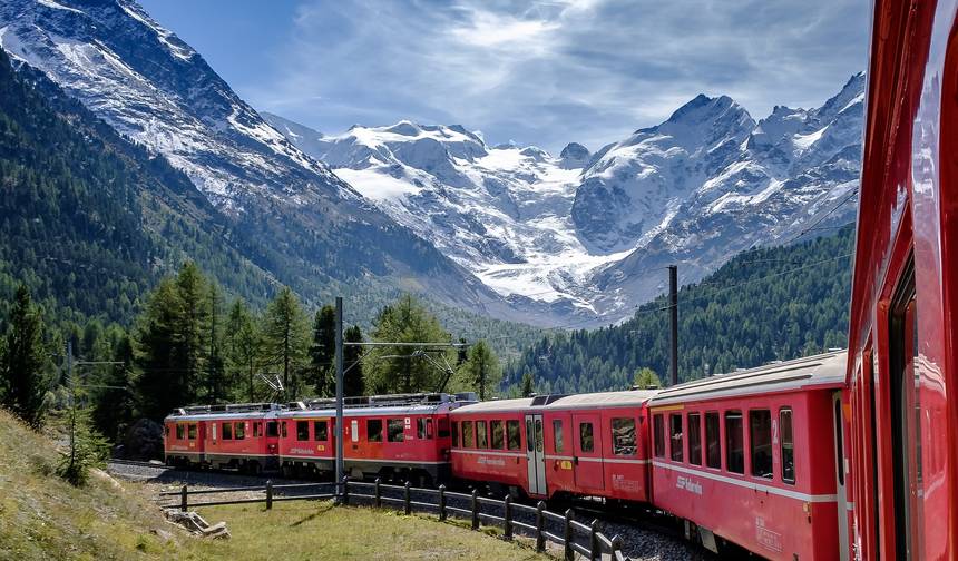 Glacier Express: 2 Weeks - Self Guided Rail Tour — 1