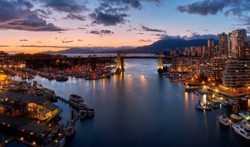 West Coast City Stay: Vancouver & Victoria — 1