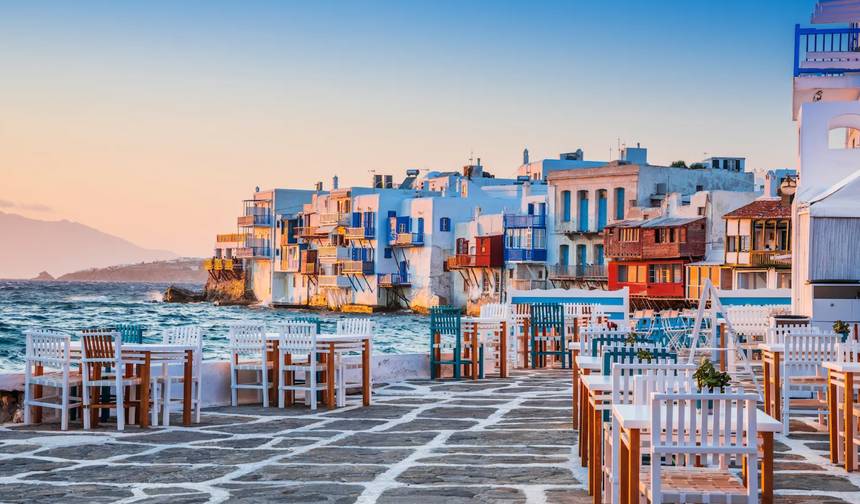 Grecja i Włochy: Wycieczka z 2 lotami w cenie z Aten, Mykonos i Santorini do Rzymu i Wenecji — 1