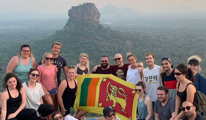 Aventura Mochileira no Sri Lanka – Tour de 12 Dias em Grupo Pequeno e Econômico — 1