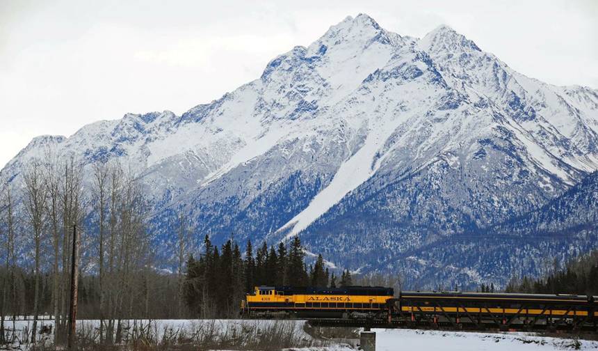 Alaska zimą: Zorza Polarna i Przygoda z Psich Zaprzęgami — 1
