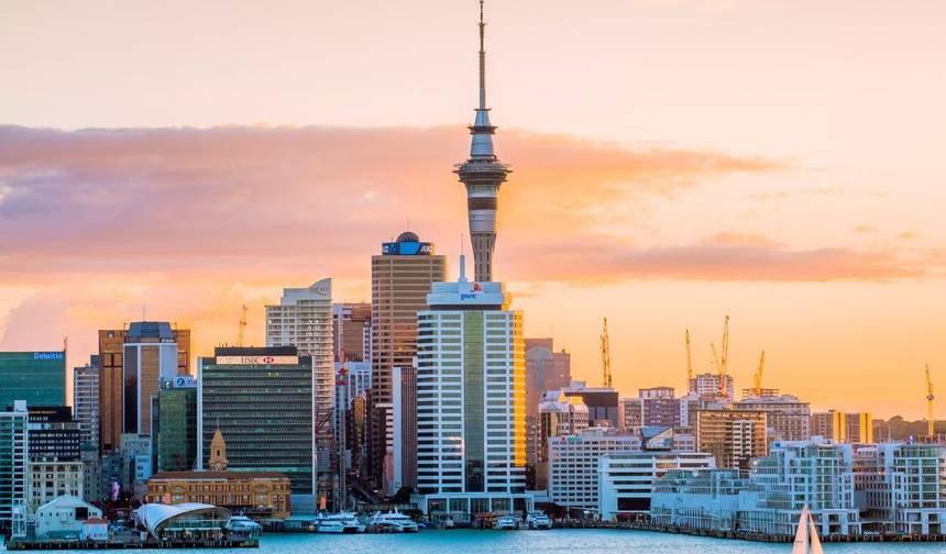 Essential New Zealand & Australia with Flights — 1
