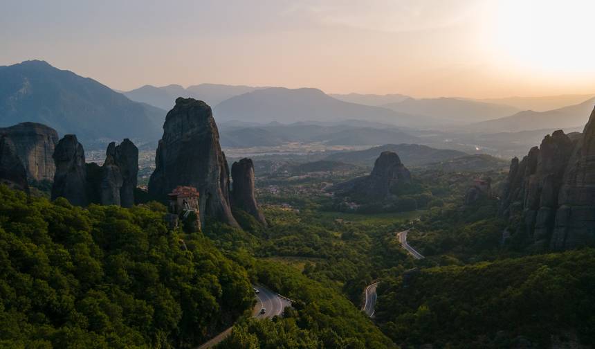 The Great Northern Traverse: Discover Meteora, Zagori And Prespes — 1