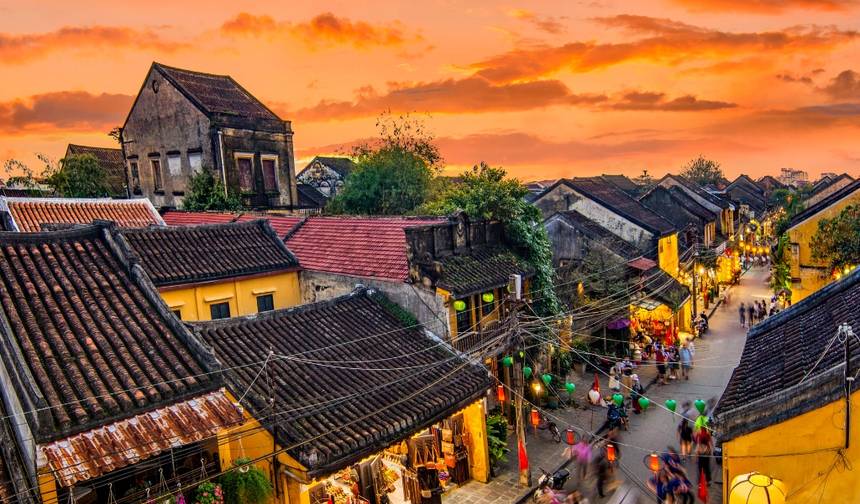 6 Days Vietnam Tour ( HANOI – HALONG BAY – DANANG ) — 1